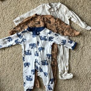 Footed sleeper bundle—Burt’s bees newborn size (fits like 0-3mo), carters 6mo
